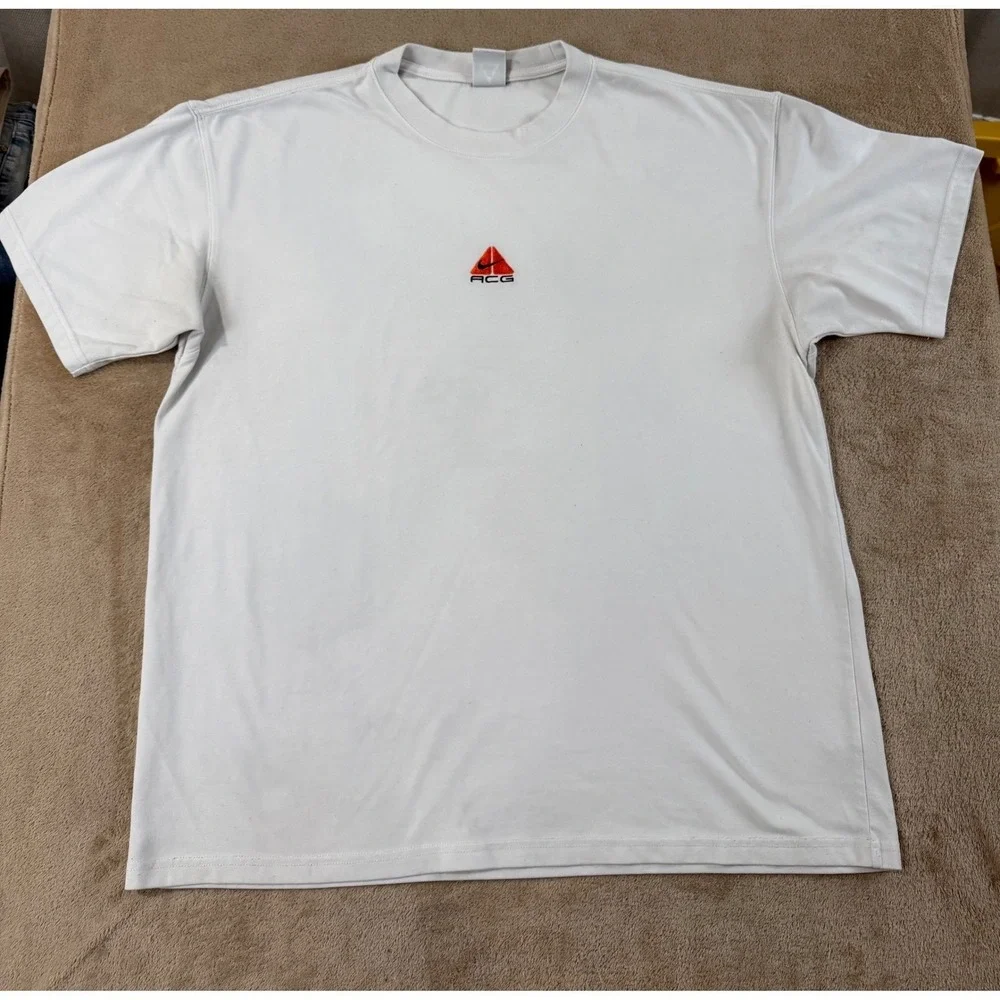 Nike ACG T-Shirt Mens Size Large Off White Embroidered Logo SS Casual Light DM